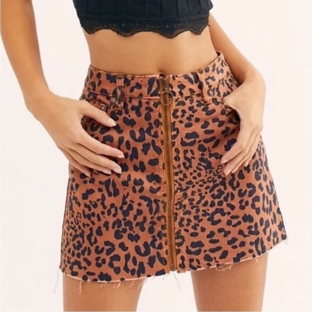 Free People Zip Up Denim Cheetah Animal Print Skirt Size 26 - Picture 2 of 6